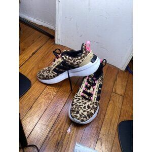 Whimsigoth heritage old money Adidas Women's Running Shoes Size 5